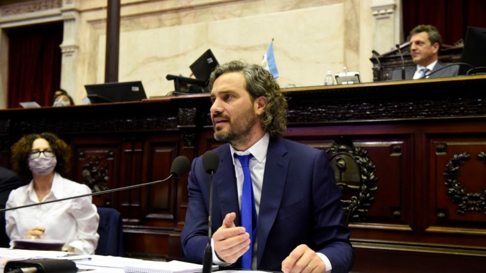 Cafiero anunci� la compra de vacunas a Moderna y acus� a la oposici�n de buscar "golpes de efecto"