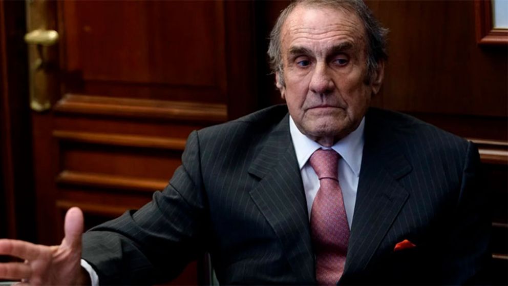 Carlos Reutemann un hombre de ruedas y política