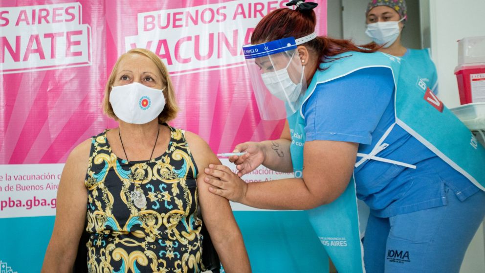 Este lunes llegaron 934.200 dosis de la vacuna AstraZeneca a Argentina