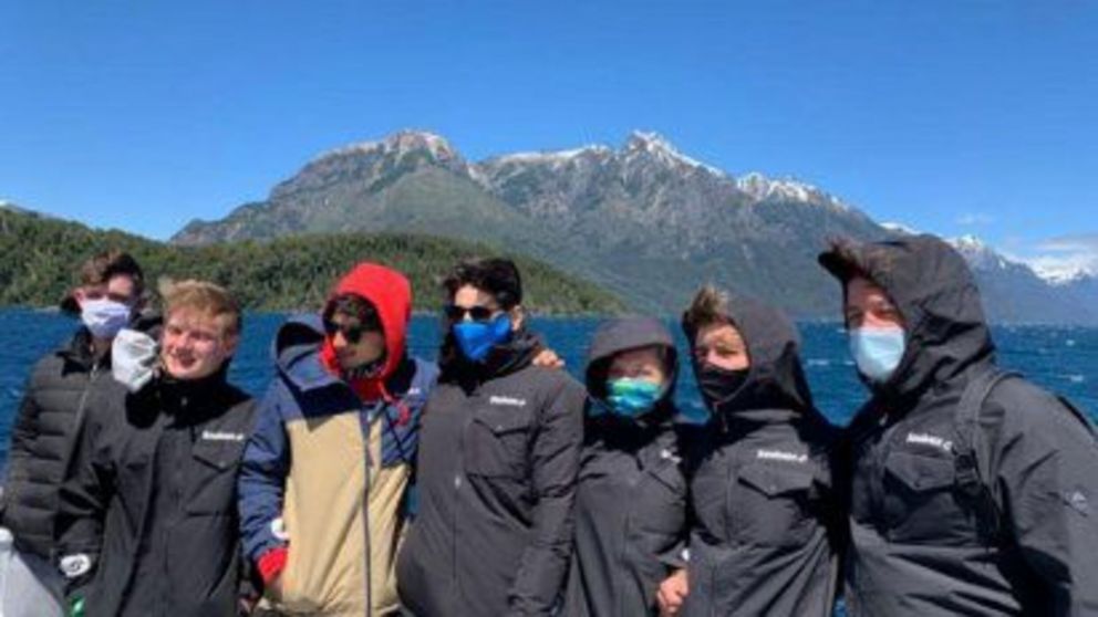 En agostos podrían volver los viajes de egresados en Bariloche