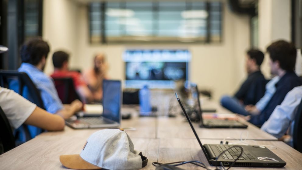 Aunque hoy son virtuales, algunos esperan volver pronto a las clases presenciales