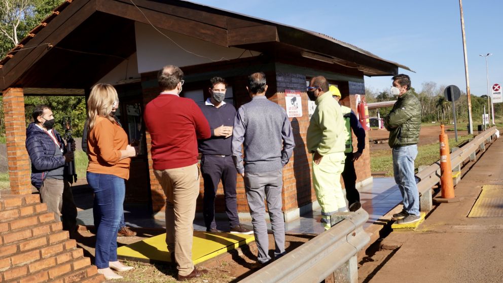 Atanasof visitó la balanza de control de cargas en colonia victoriax,en Misiones
