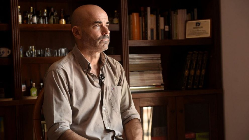 "El funcionamiento general del mundo", un libro cruzado por el fútbol