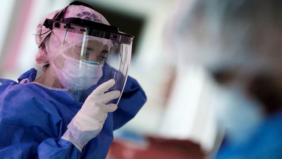 El biólogo canadiense Derrick Rossi afirmó que el virus que desató la pandemia salió del laboratorio BSL-4
