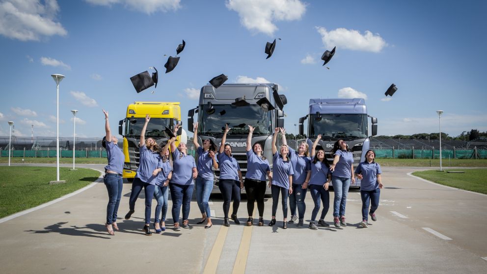 Mujeres al volante: egresadas 2019 de la primera edición del programa Conductoras