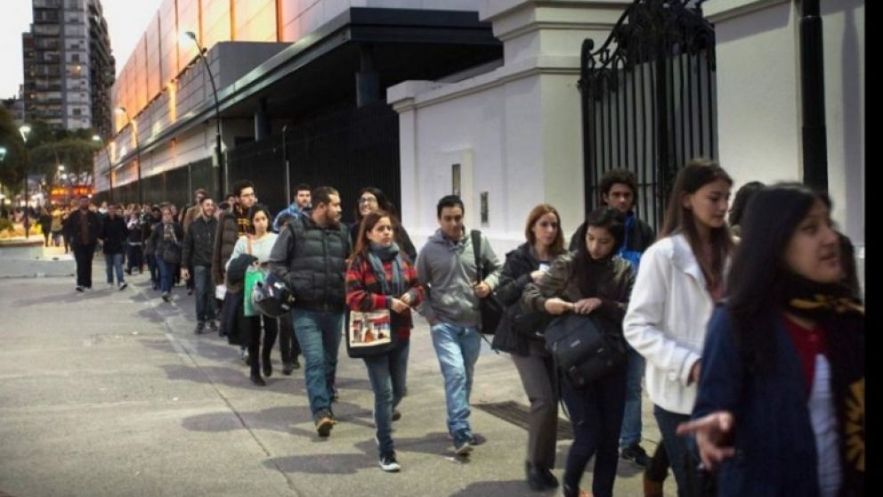 Empresarios vislumbran que de modificar el régimen de indemnizaciones crecerá el empleo