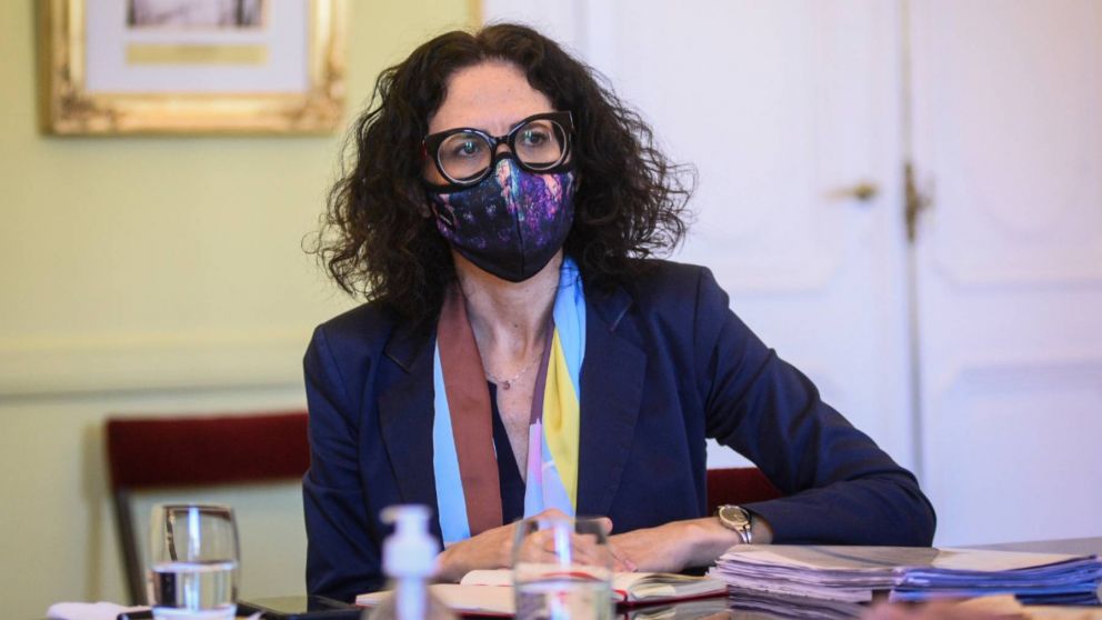 C�mo que no tenemos plan econ�mico? Siempre dijimos exactamente lo mismo: es la producci�n, el empleo", se�al� Todesca