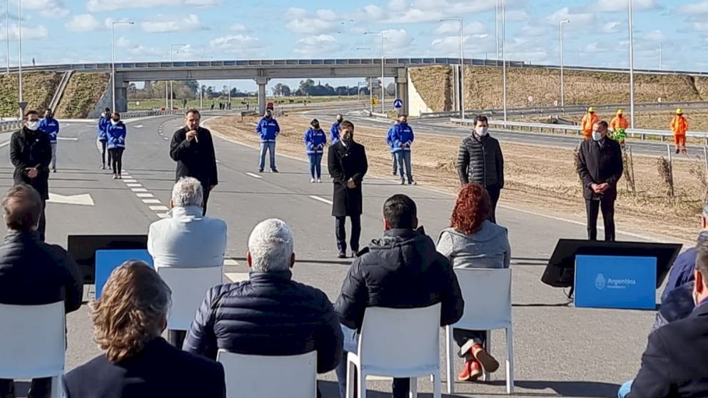 Kicillof destacó que la Nación y Provincia hacen las obras que no había culminado la gestión de Vidal
