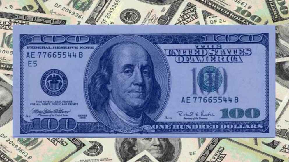 El dólar blue se acercó al máximo de 162 pesos al que llegó en abril