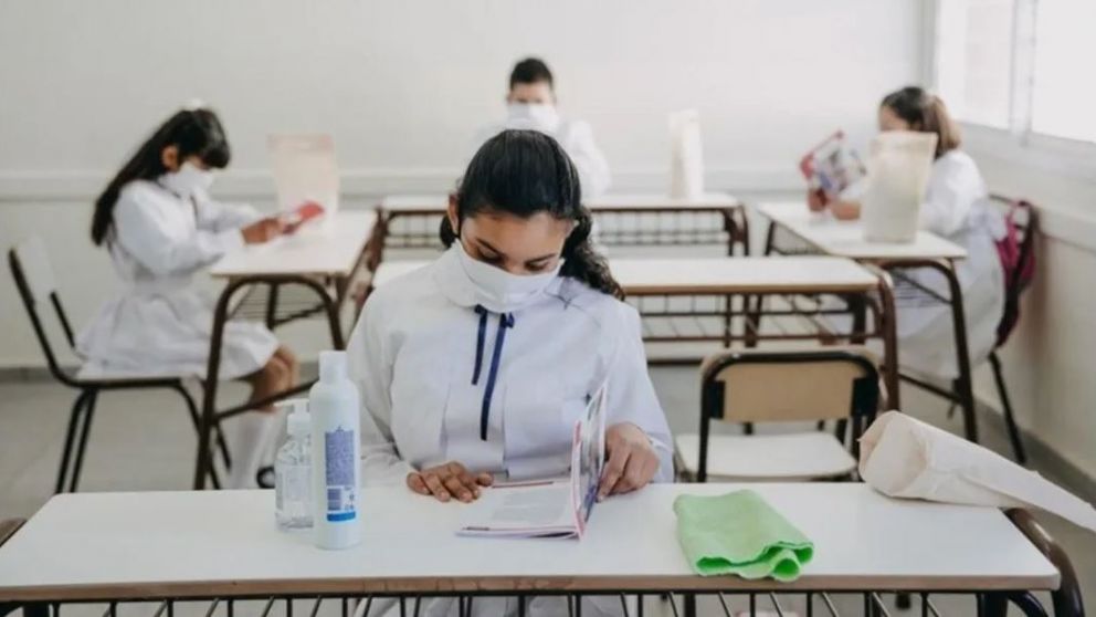 Habr� alg�n tipo de modalidad presencial de clases desde el mi�rcoles en 62 municipios
