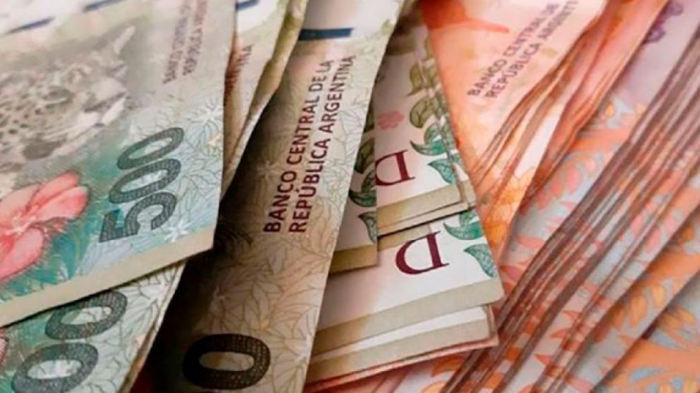 En qué invertir el aguinaldo 2021: dólar, plazos fijos o inflación