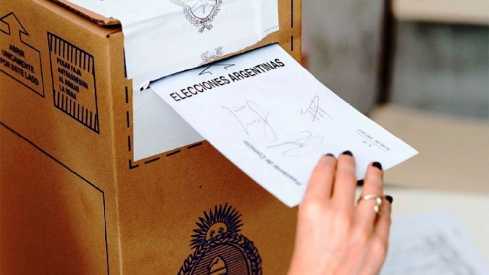 Plan de vacunación y crecimiento económico y salarial, los ejes del Gobierno para enfrentar las elecciones