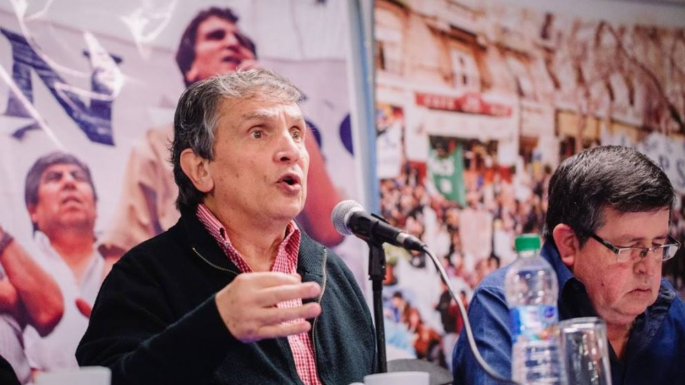 Fabre crítico del Gobierno y la CGT, fustigó al Presidente