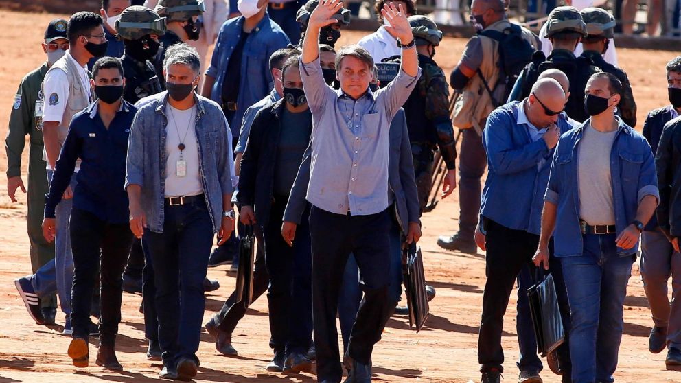 Abogados brasileños quieren llevar a Bolsonaro ante foros internacionales por su desmanejo de la pandemia