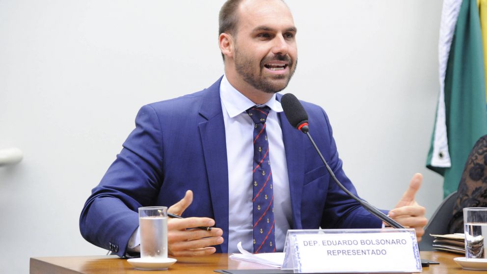 Eduardo Bolsonaro criticó la gestión de Alberto Fernández