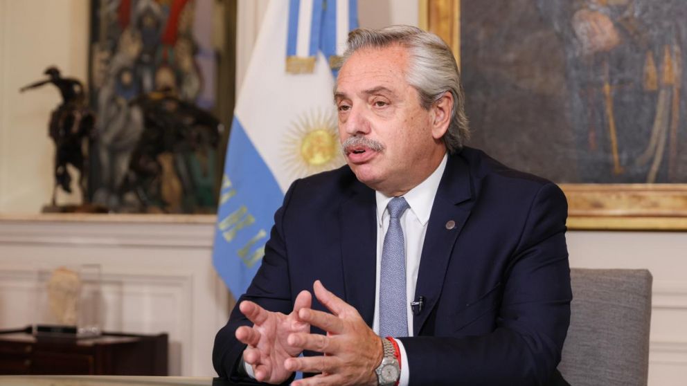 "Si algo ha dejado expuesta como una necesidad la pandemia es la necesidad de ser solidarios", advirtió Alberto Fernández