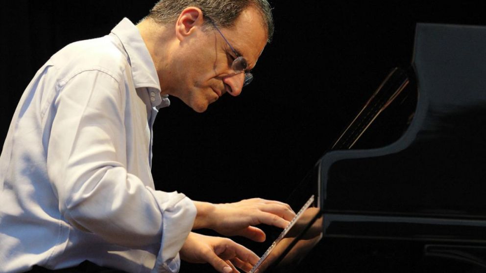 Editó el registro en vivo del pianista Enrico Pieranunzi, entre otros