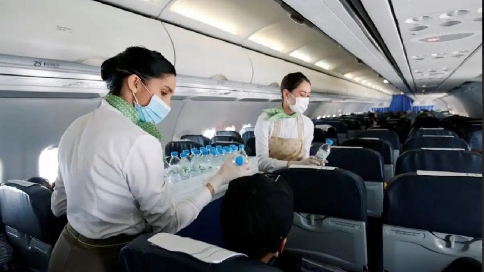 Países de la Unión Europea comenzaron a aplicar un sistema de certificados de vacunación