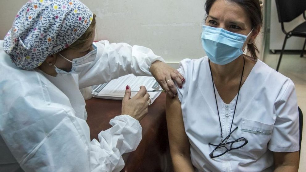 El avance de las campañas de vacunación contra el coronavirus será clave para la recuperación de la actividad en la región