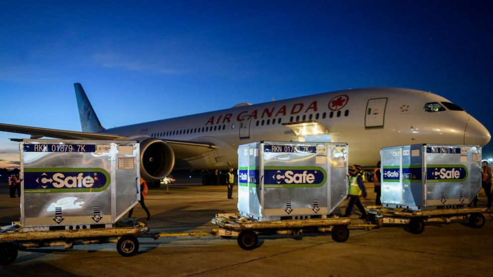 Llegan más de 2 millones de vacunas