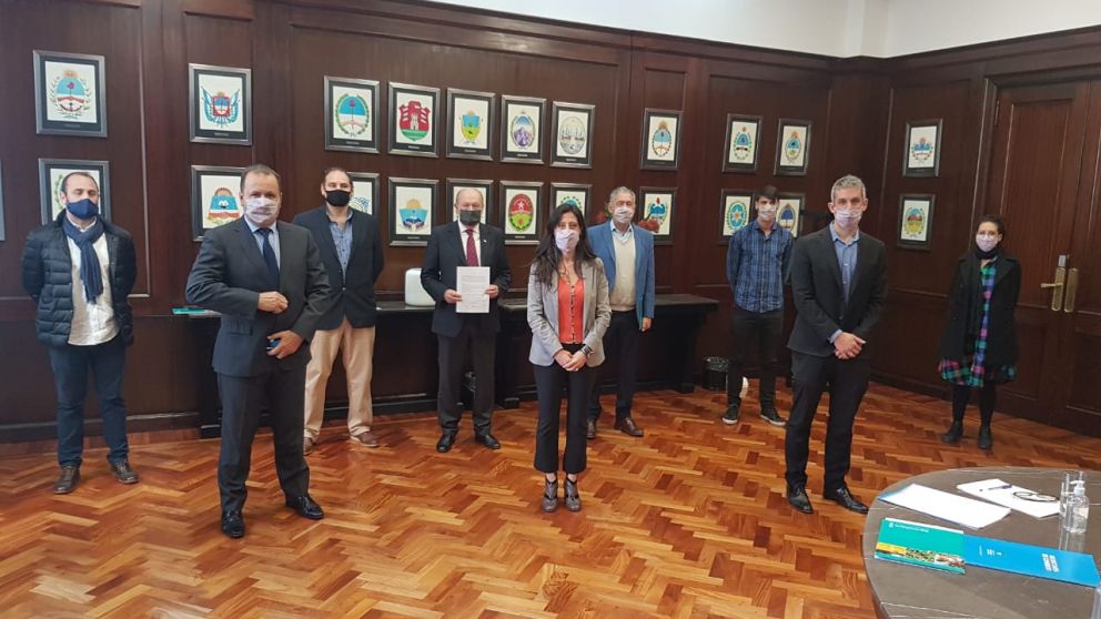 El sector lácteo firmó el acuerdo con el Gobierno, para renovar Precios Cuidados