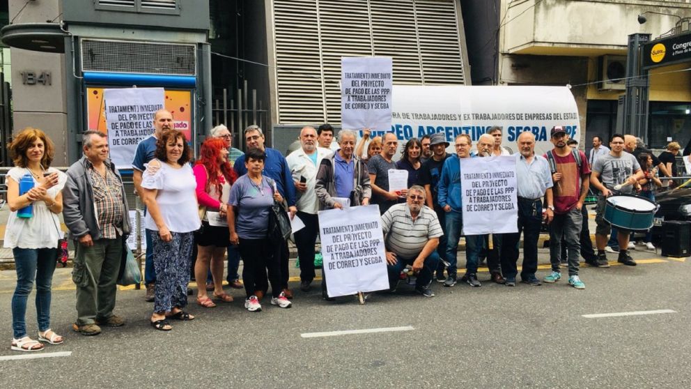 “En 2020 murieron muchos compañeros, sin cobrar un centavo", aseguró Rosanna de Pascale, ex empleada de Correo Argentino