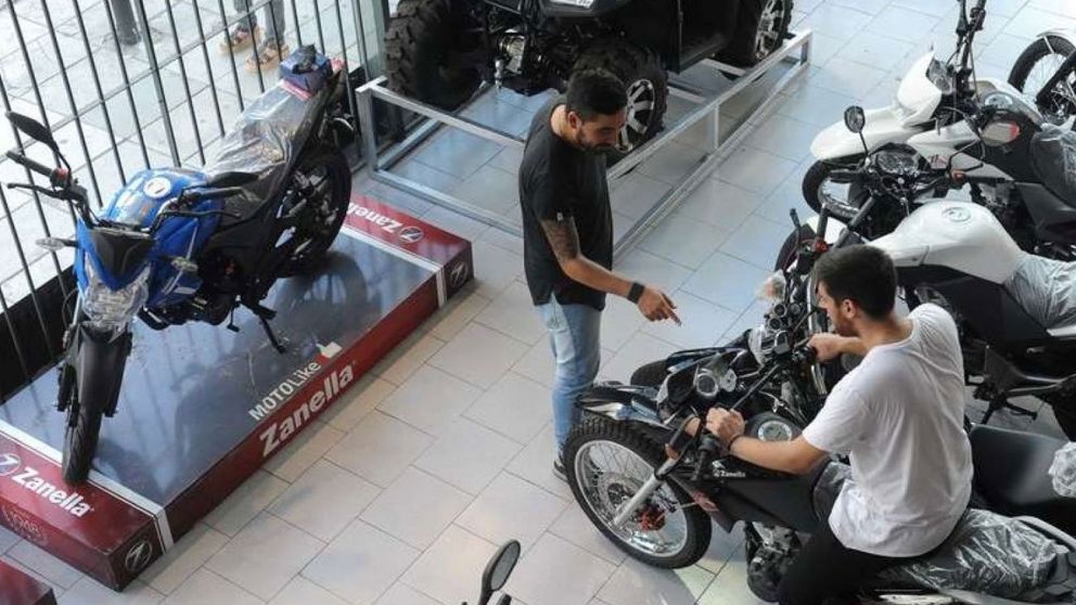 El crédito garantiza la adquisición de motos de fabricación nacional