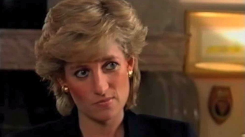 Lady Di confesó que en su matrimonio había "tres personas"