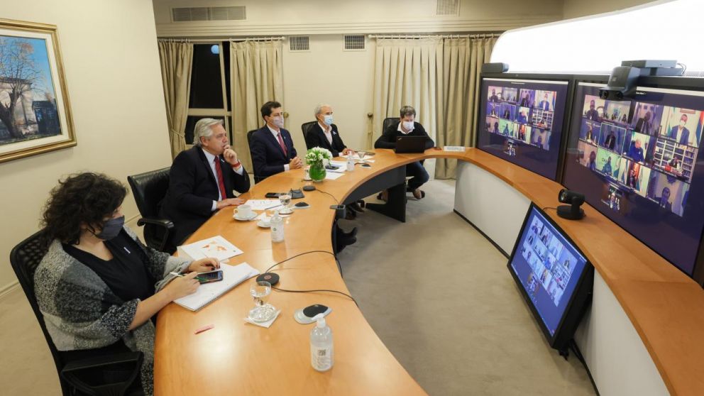 Alberto les transmitió a los gobernadores las recomendaciones sugeridas por los especialistas epidemiólogos