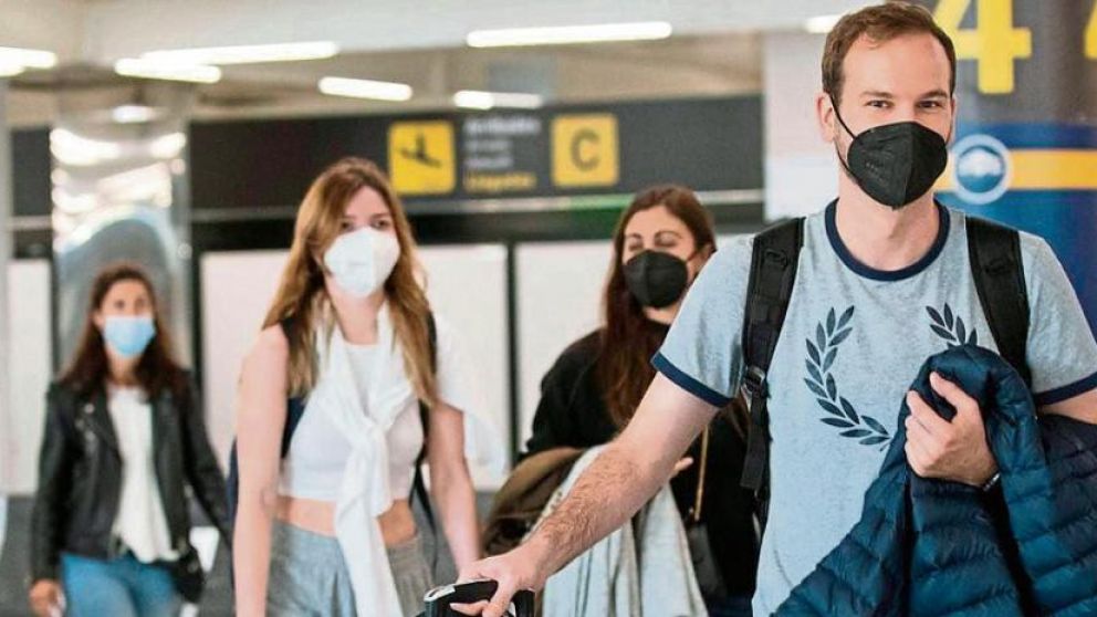 Se aceptarán inmunizados con vacunas autorizadas por la Organización Mundial de la Salud, lo que abre el espectro para prácticamente todos los antígenos existentes.