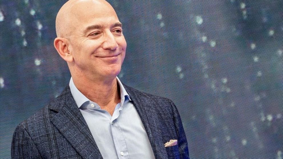 Jeff Bezos, quien anunció que dejará Amazon a fin de año, se compró un yate de lujo.