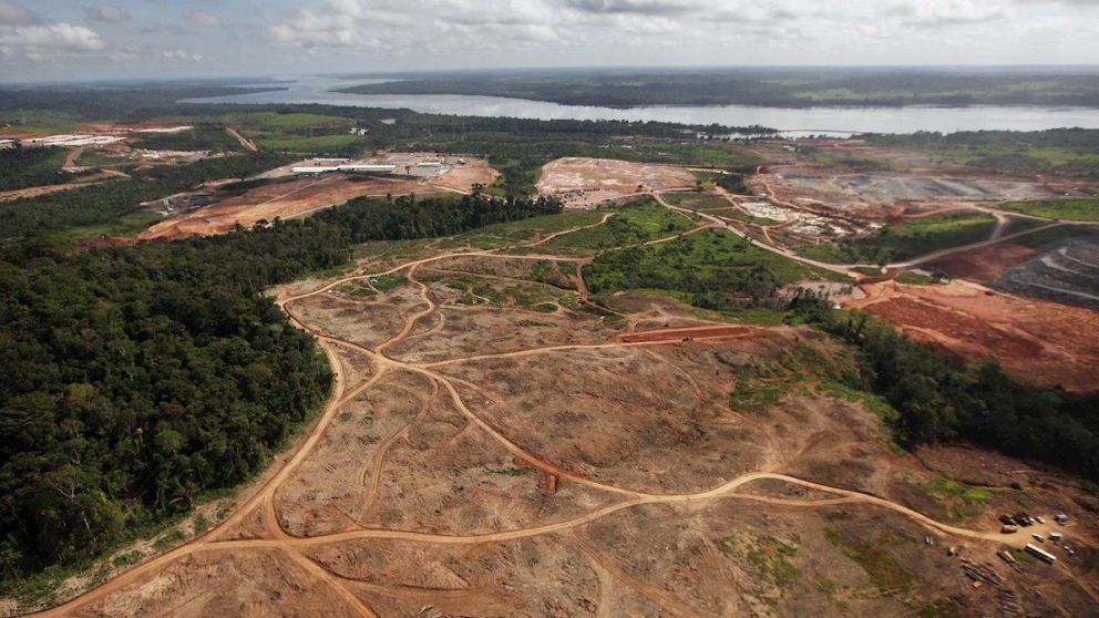 La ministra espa�ola, por su parte, se�al� se est�n buscando f�rmulas para "perfeccionar" el texto, incluyendo compromisos con el Acuerdo de Par�s y en materia de deforestaci�n