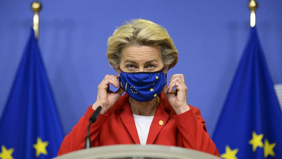 Van der Leyen destacó que "hasta hoy, 400 millones de dosis de vacunas han sido producidas en la Unión Europea. Y 50% de ellas han sido exportadas a 90 diferentes países del mundo."