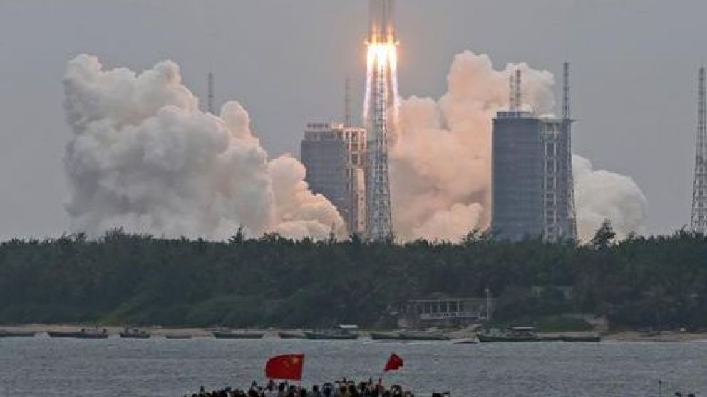 Un cohete chino podría generar graves accidentes en la Tierra