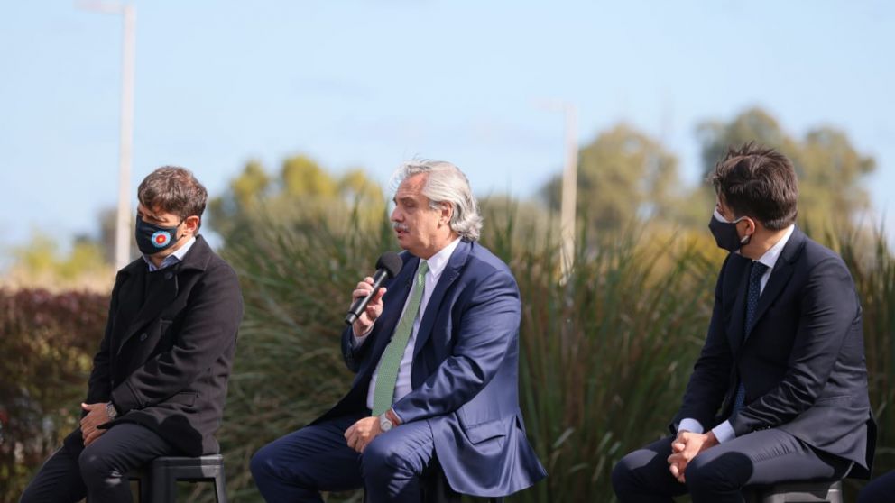 Alberto Fern�ndez anunci� la entrega de 633.000 netbooks junto a Axel Kicillof y Nicol�s Trotta