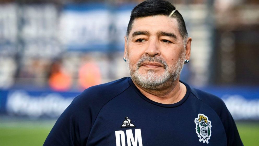 La pericia de la junta médica concluyó que Maradona "agonizó durante 12 horas"