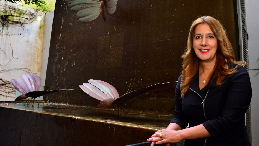 Dolores Redondo: "No afrontar las pérdidas nos deja atrapados en el sufrimiento"