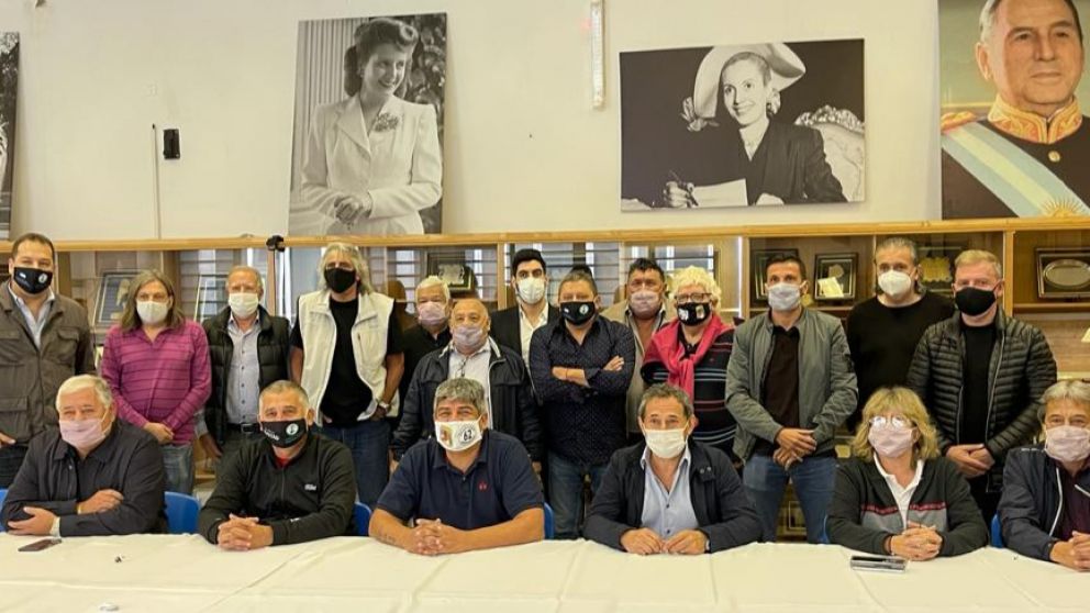 Encuentro en la biblioteca de Camioneros, dos bloques lanzados a la disputa del poder en Azopardo