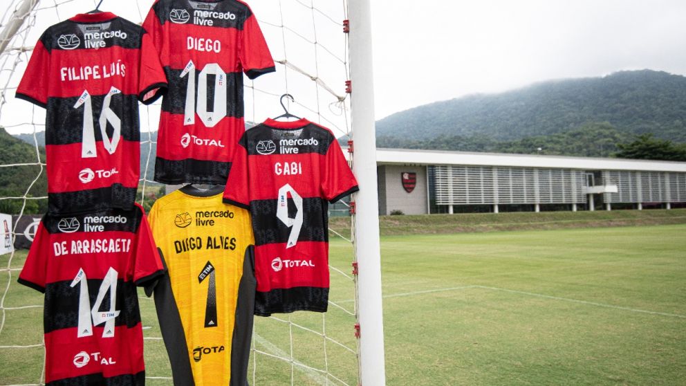 Mercado Libre se convierte en sponsor del club en el que jugó Ronaldinho Foto: Gentileza Mercado Libre/Alexandre Vidal