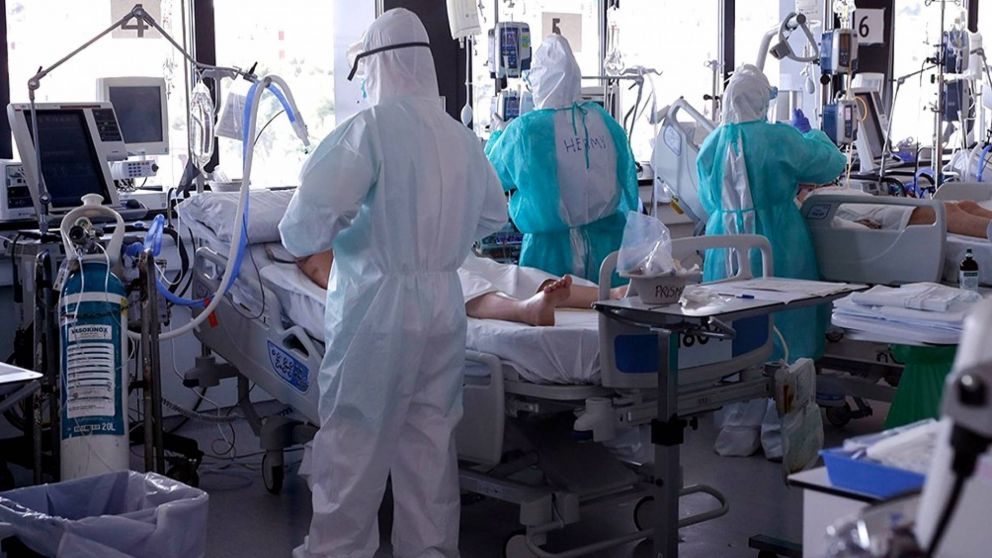 La ocupación de camas de terapia intensiva en el AMBA supera el 75% promedio