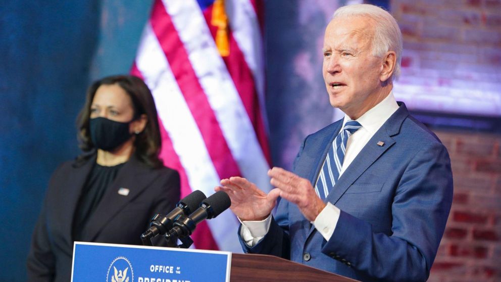 Biden le gana a Trump en nivel de aprobación en sus primeros cien días en la Casa Blanca