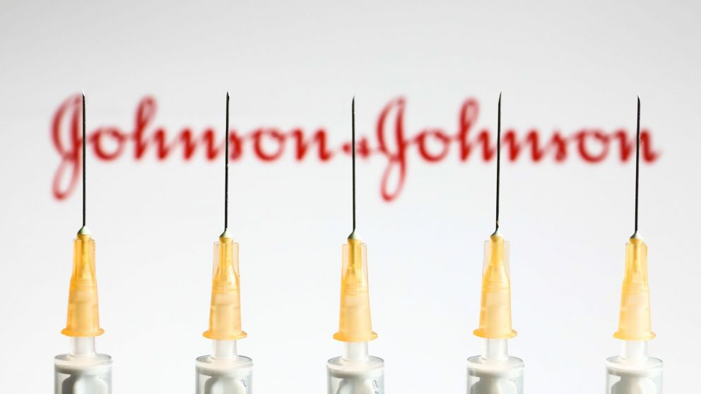 Tendría que añadirse a las informaciones del producto una advertencia sobre los coágulos sanguíneos inhabituales con plaquetas sanguíneas baja