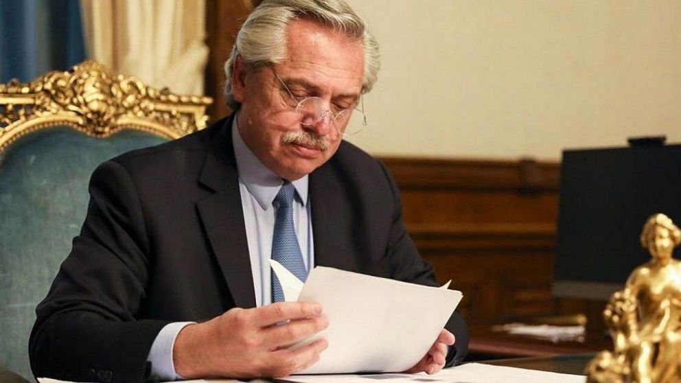 El presidente remarcó el esfuerzo del personal en medio de la pandemia