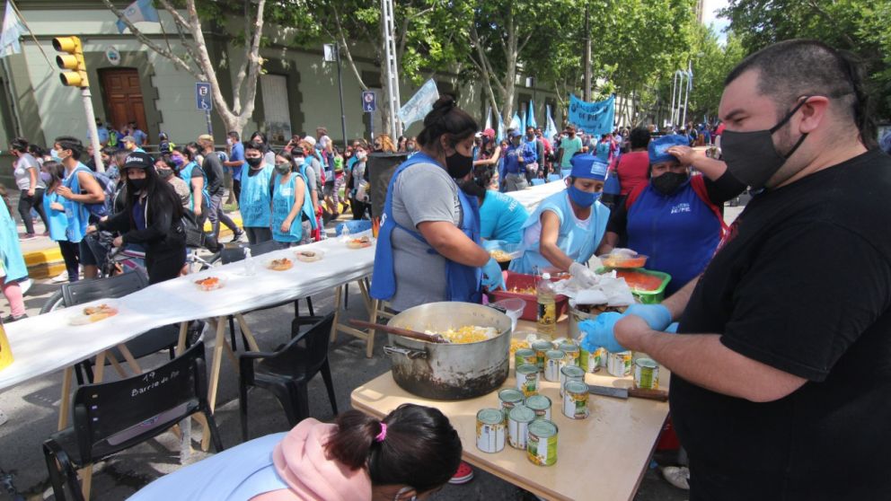 Arroyo identificó la suba en los precios de los alimentos como el problema principal del aumento de la pobreza