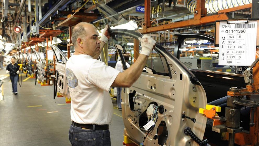 Además del paquete de ayuda federal por la pandemia (por 1,9 billones de dólares), el avance de las vacunaciones también contribuyó a mejorar la actividad