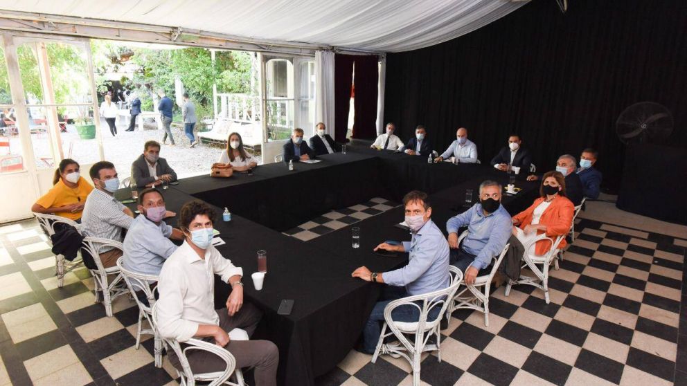 Hace una semana, Juntos por el Cambio realizó su primera reunión presencial desde el inicio de la pandemia para discutir el tema PASO