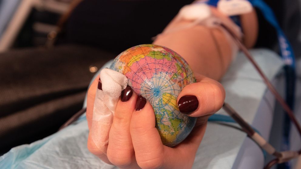 Los pacientes recuperados deberán esperar un mes para poder ser voluntarios