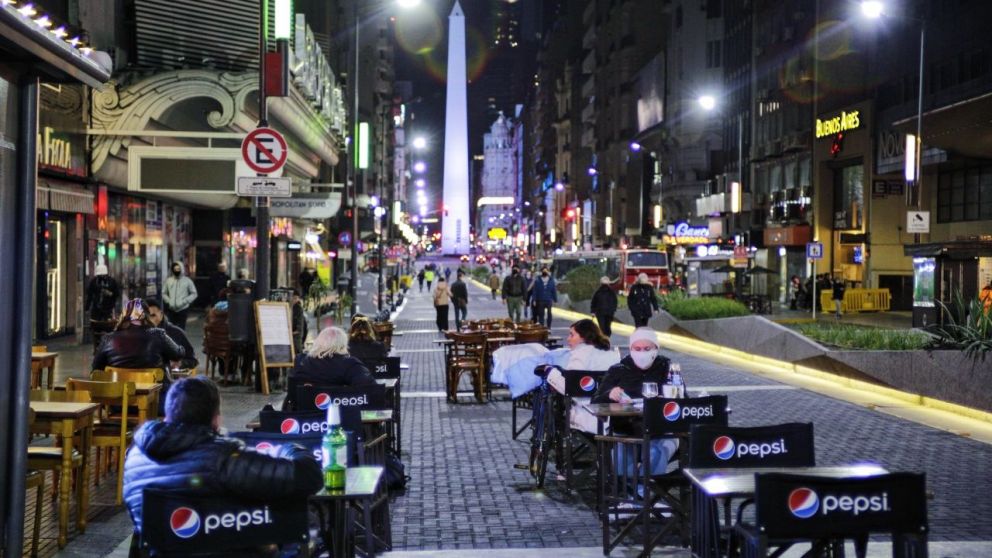 Fernández, Kicillof y Larreta buscarán coordinar medidas para frenar avance de la pandemia en AMBA