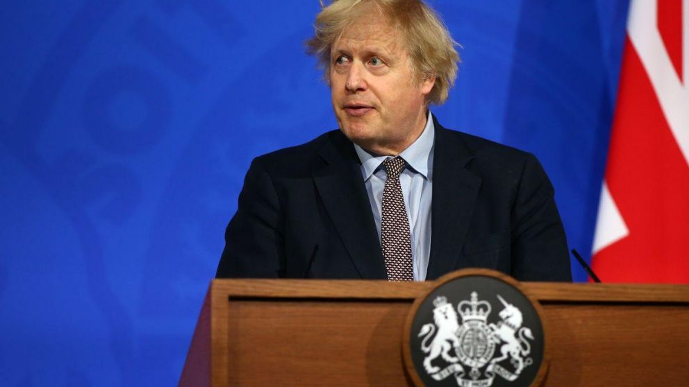 Johnson confirmó el cronograma de desconfinamiento en el Reino Unido