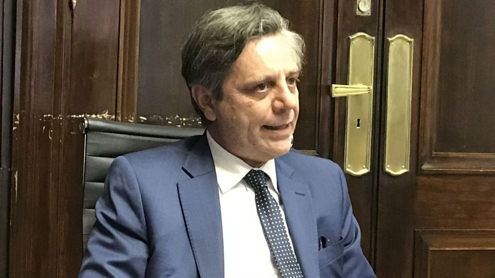 El secretario de Industria admitió tensiones con abastecimiento, pero las ligó al crecimiento